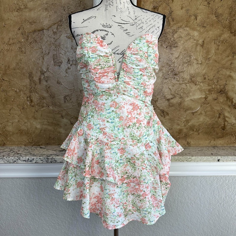 Selfie Leslie Dress Medium Ruffle Tiered Ruched Strapless Floral Pink Cottage - Picture 2 of 12